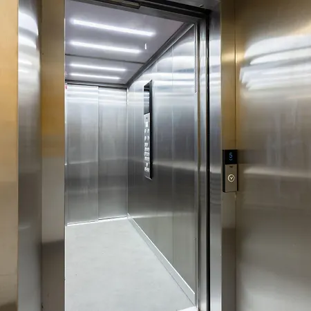 Urban Chic Residences