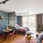 公寓 Urban Chic Residences *