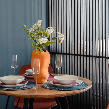 Urban Chic Residences דירה