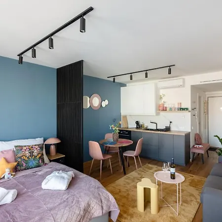 Urban Chic Residences דירה *