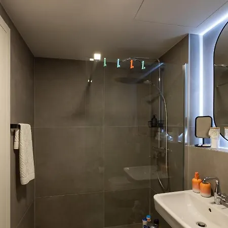 דירה Urban Chic Residences *